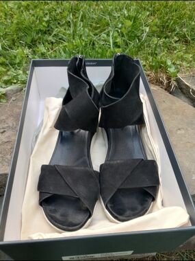 Eileen Fisher Black Crisscross Open-Toe Ankle Sandals